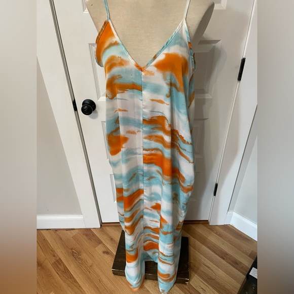Silky watercolor maxi w/ pockets - Picture 4 of 9